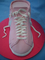 Trainer cake front view